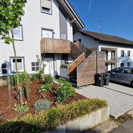 Appartment-Ferienwohnung Mit Kueche, Bad, Kostenlos Wlan, Modern Eingerichtet Roding Buitenkant foto