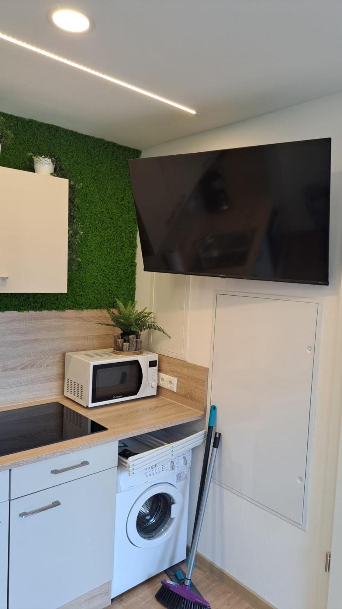 Appartment-Ferienwohnung Mit Kueche, Bad, Kostenlos Wlan, Modern Eingerichtet Roding Kamer foto