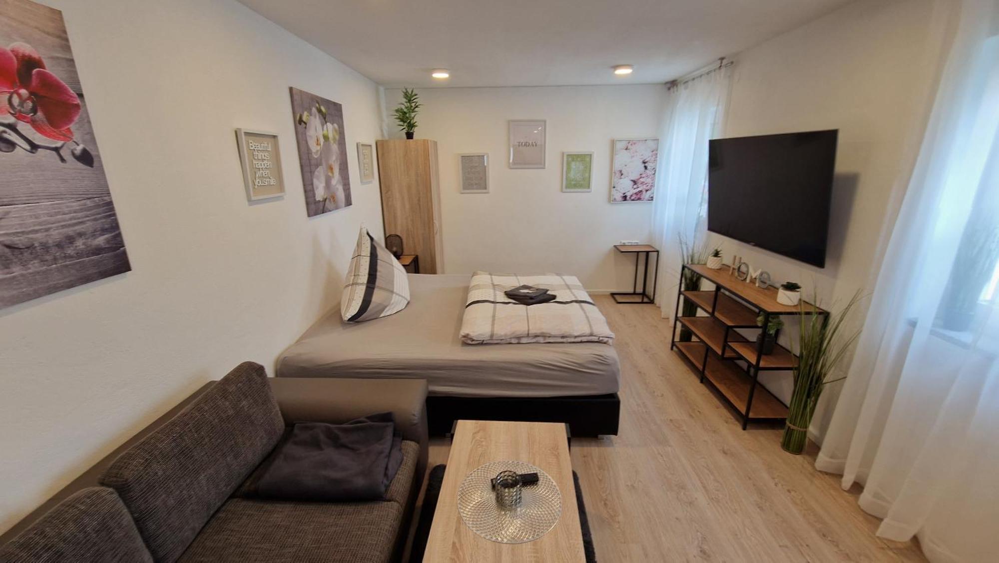 Appartment-Ferienwohnung Mit Kueche, Bad, Kostenlos Wlan, Modern Eingerichtet Roding Kamer foto