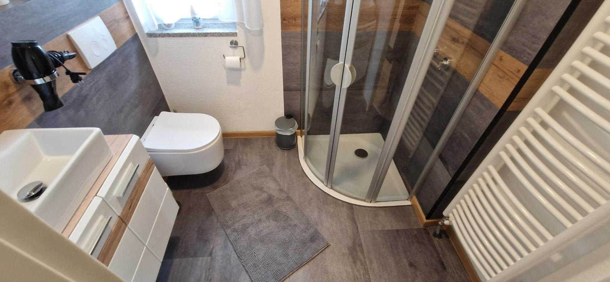 Appartment-Ferienwohnung Mit Kueche, Bad, Kostenlos Wlan, Modern Eingerichtet Roding Buitenkant foto